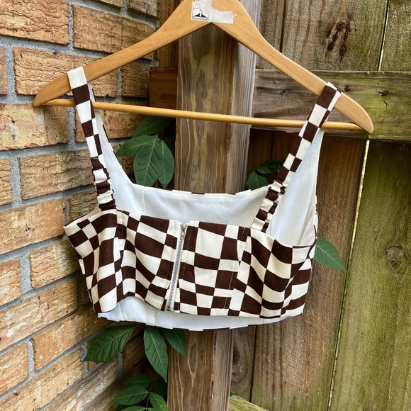 HYFVE Brown and White Checkered Crop Top - Picture 2 of 4